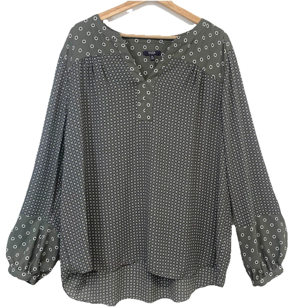 NYDJ Pop Over Blouse Top Olive Green Abstract Print Long Sleeve XL V Neck Casual